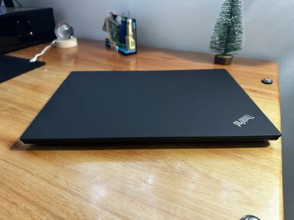Thinkpad T14 Ryzen 5 PRO 4650U 16GB Ram 512GB Ssd 14 pol FHD - Imagem 7
