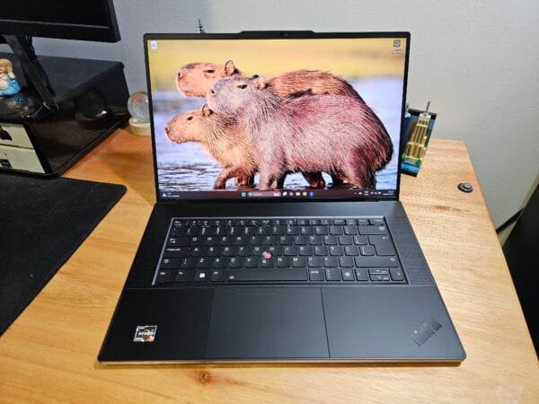 Lenovo Thinkpad Z16 Ryzen 7 6850H AMD Radeon RX6500M 4GB 32GB Ram 2TB Ssd 16 pol WUXGA