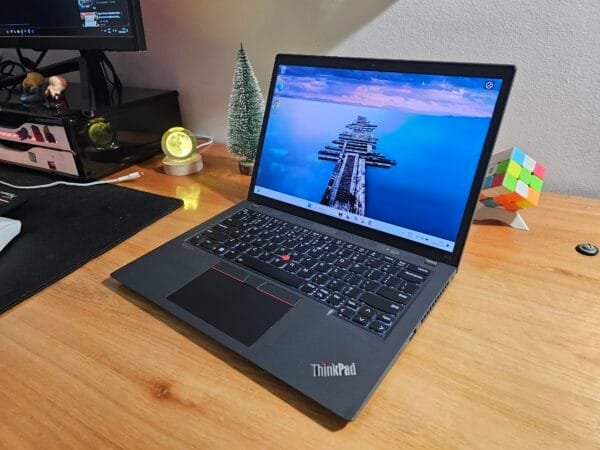 Thinkpad X13 Core i5 1245U vPro 16GB Ram 512GB Ssd 13,3 pol FHD+ Touchscreen - Image 4