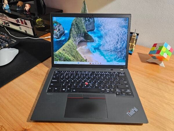 Thinkpad X13 Core i5 1145G7 vPro 16GB Ram 512GB Ssd 13,3 pol FHD+ Touchscreen - Image 2