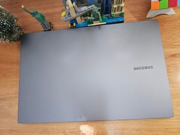 Samsung Book 4 Core i7 1355U 16GB Ram 512GB Ssd 15,6 pol FHD - Image 6