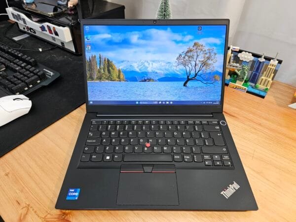 Lenovo Thinkpad E14 Core i7 1165G7 16GB Ram 256GB Ssd 14 pol FHD