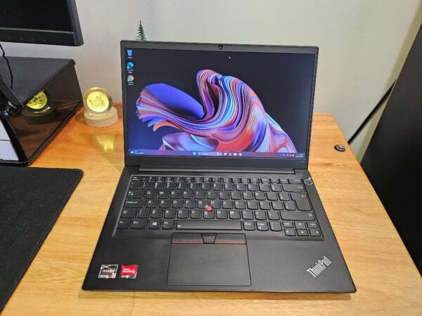 Lenovo Thinkpad E14 AMD Ryzen 5 5500U 16GB Ram 512GB Ssd 14 pol FHD