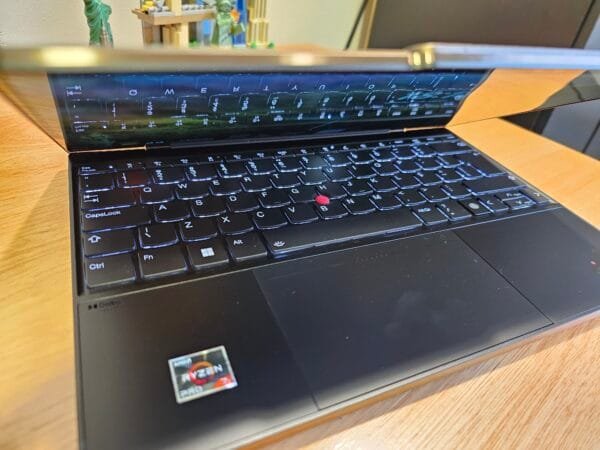 Thinkpad Z13 Ryzen 7 6850H 32GB Ram 1TB Ssd 13,3 pol 2.8K Touchscreen - Image 5