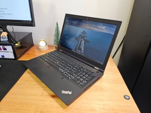 Workstation Thinkpad P15 Core i7 10850H Nvidia Quadro T1000 32GB Ram 512GB Ssd 15,6 pol FHD - Image 6