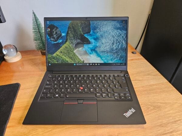Lenovo Thinkpad E14 Core i5 1135G7 8GB Ram 256GB Ssd 14 pol FHD