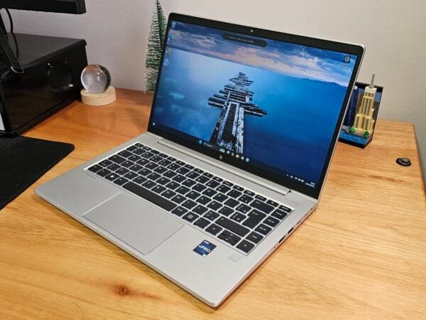 HP Elitebook 640 Core i5 1345U vPro 16GB Ram 256GB Ssd 14 pol FHD