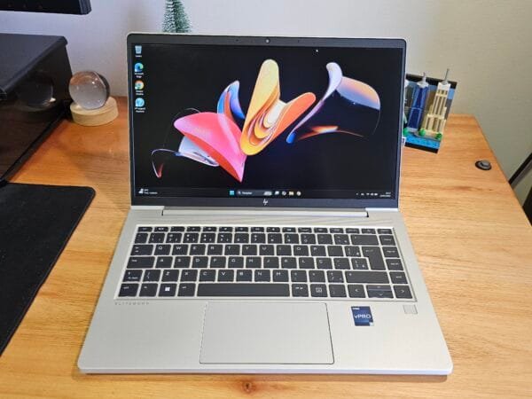 HP Elitebook 640 Core i5 1245U vPro 16GB Ram 256GB Ssd 14 pol FHD - Imagem 2