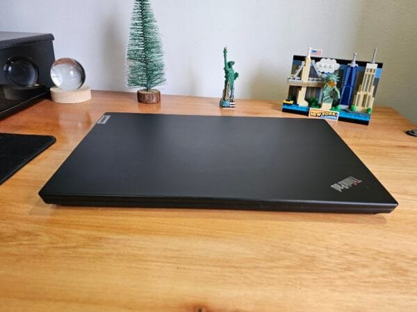 Lenovo Thinkpad E14 AMD Ryzen 7 5700U 16GB Ram 512GB Ssd 14 pol FHD - Imagem 6
