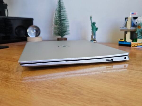 Dell Inspiron 13 5330 Core i5 1340P Evo 16GB Ram 512Gb Ssd 13,3 pol WQXGA - Imagem 9
