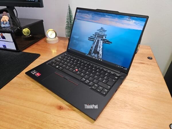 Thinkpad E14 Gen 5 AMD Ryzen 5 7430U 24GB Ram 256GB Ssd 14 pol WUXGA - Imagem 5