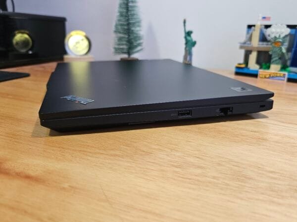 Thinkpad E14 Gen 5 AMD Ryzen 5 7430U 24GB Ram 256GB Ssd 14 pol WUXGA - Imagem 2