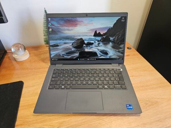 Dell Latitude 3450 Core i7 1355U 16GB Ram 512Gb Ssd 14 pol Full HD