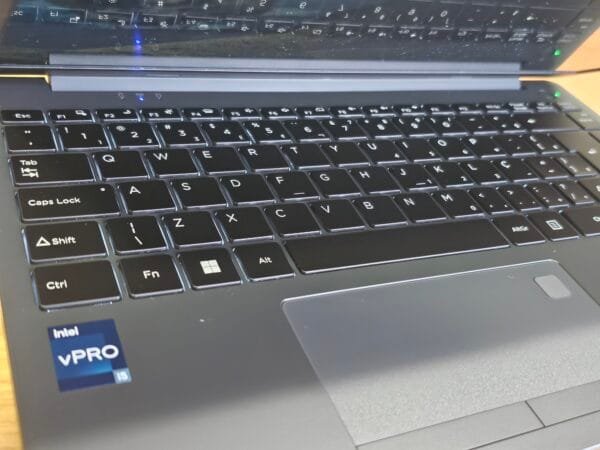 Positivo Master Core i5 1245U vPro 16GB Ram 512Gb Ssd 14 pol FHD - Imagem 6