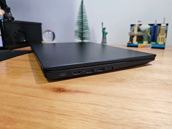 Thinkpad E480 Core i7 8550U Radeon RX 550 2GB 16GB Ram 240GB Ssd 14 pol HD - Imagem 7