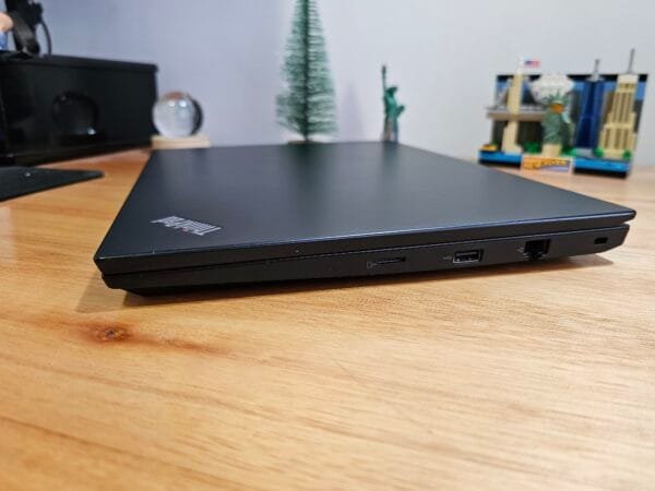 Thinkpad E480 Core i7 8550U Radeon RX 550 2GB 16GB Ram 240GB Ssd 14 pol HD - Imagem 8