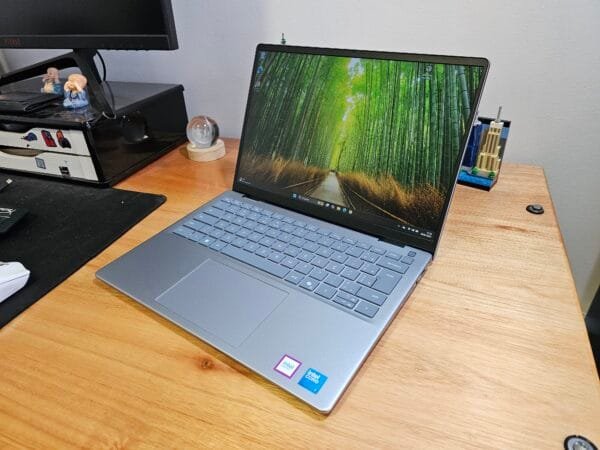 Dell Inspiron 5440 Core 7 150U 16GB Ram 512GB Ssd 14 pol WUXGA
