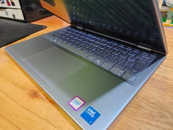 Dell Inspiron 5440 Core 7 150U 16GB Ram 512GB Ssd 14 pol WUXGA - Imagem 5