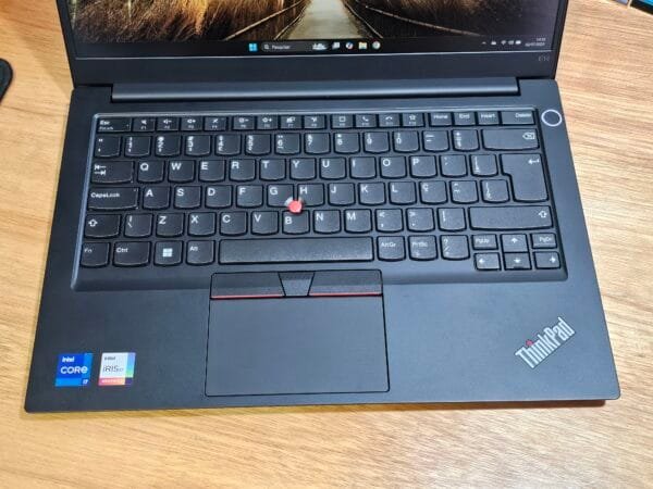 Thinkpad E14 Gen 4 Core i7 1255U 40GB Ram 512GB Ssd 14 pol FHD - Imagem 3
