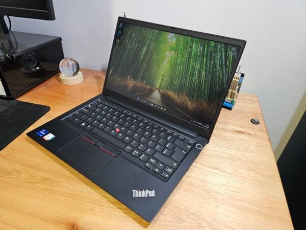 Thinkpad E14 Gen 4 Core i7 1255U 40GB Ram 512GB Ssd 14 pol FHD - Imagem 5
