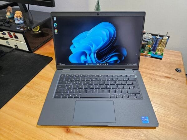 Dell Latitude 3440 Core i7 1355U 16GB Ram 512Gb Ssd 14 pol Full HD