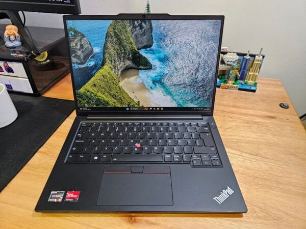 Thinkpad E14 Gen 5 AMD Ryzen 5 7430U 16GB Ram 512GB Ssd 14 pol WUXGA