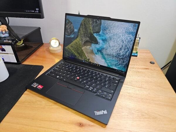 Thinkpad E14 Gen 5 AMD Ryzen 5 7430U 16GB Ram 512GB Ssd 14 pol WUXGA - Imagem 3
