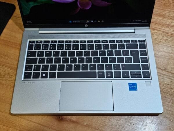 HP Probook 440 Core i5 1235U 16GB Ram 512GB Ssd 14 pol FHD - Imagem 3