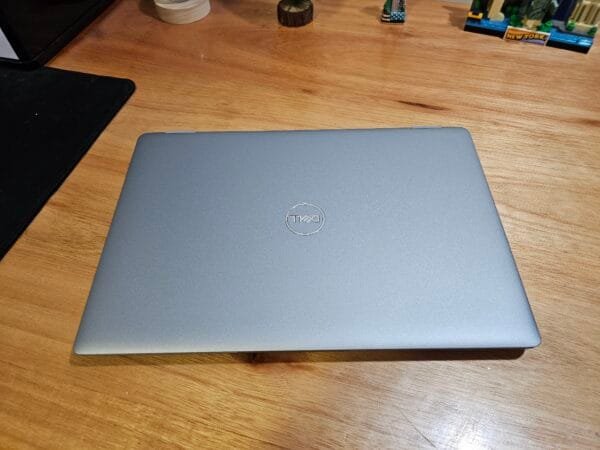Dell Latitude 5330 Core i7 1265U vPro 16GB Ram 256GB Ssd 13,3 pol FHD - Imagem 6