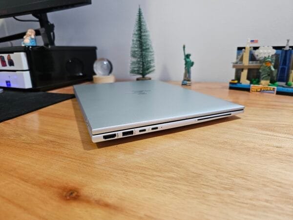 HP Elitebook 830 Core i5 1345U 16GB Ram 512GB Ssd 13,3 pol WUXGA - Imagem 8
