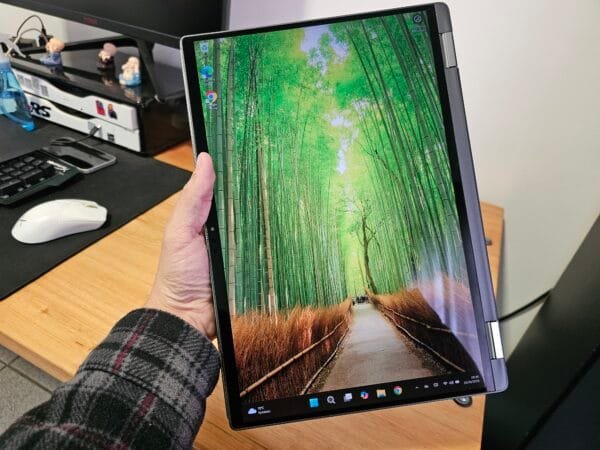 Dell 2 em 1 Latitude 7450 Core Ultra 7 165U 32GB Ram 512GB Ssd 14 pol WUXGA - Imagem 11