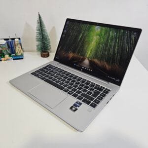 HP Elitebook 640 Core i5 1245U vPro 16GB Ram 256GB Ssd 14 pol FHD