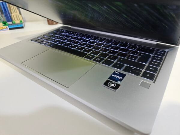 HP Elitebook 640 Core i5 1245U vPro 16GB Ram 256GB Ssd 14 pol FHD - Imagem 5