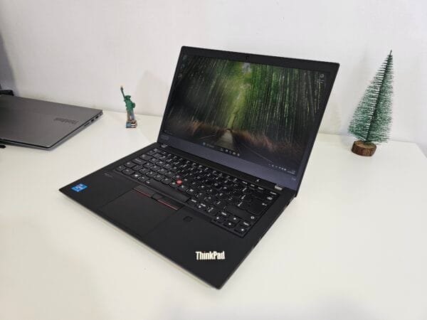 Lenovo Thinkpad T14 Core i5 1145G7 16gb Ram 256gb Ssd 14 pol Fhd - Imagem 4