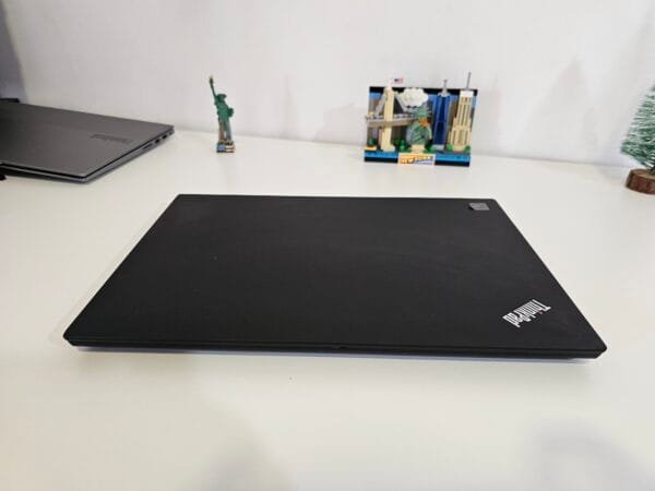 Lenovo Thinkpad T14 Core i5 1145G7 16gb Ram 256gb Ssd 14 pol Fhd - Imagem 6