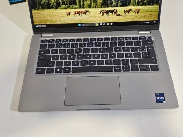 Dell Latitude 5430 Core i5 1245U vPro 16GB Ram 512GB Ssd 14 pol FHD - Imagem 3