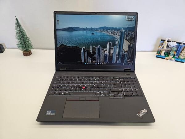 Workstation Lenovo Thinkpad P16v Core Ultra 9 185H Nvidia RTX Quadro A3000 8GB 32GB Ram 512GB Ssd 16 pol