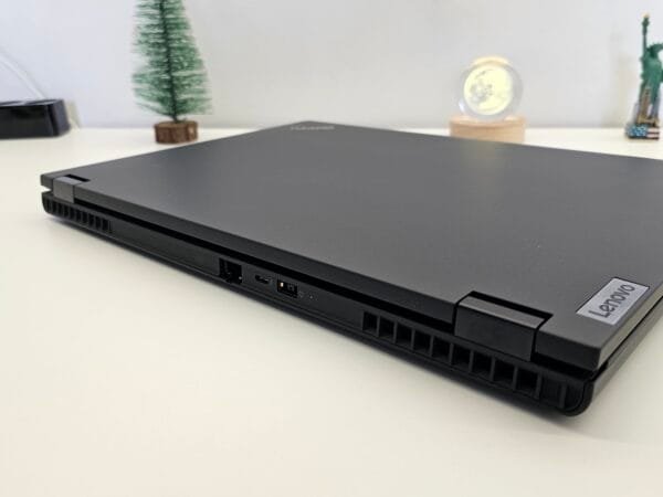 Workstation Lenovo Thinkpad P16v Core Ultra 9 185H Nvidia RTX Quadro A3000 8GB 32GB Ram 512GB Ssd 16 pol - Imagem 9