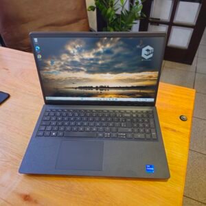Dell Inspiron 3530 Core i7 1355U 16GB Ram 1TB Ssd 15,6 pol FHD 120hz