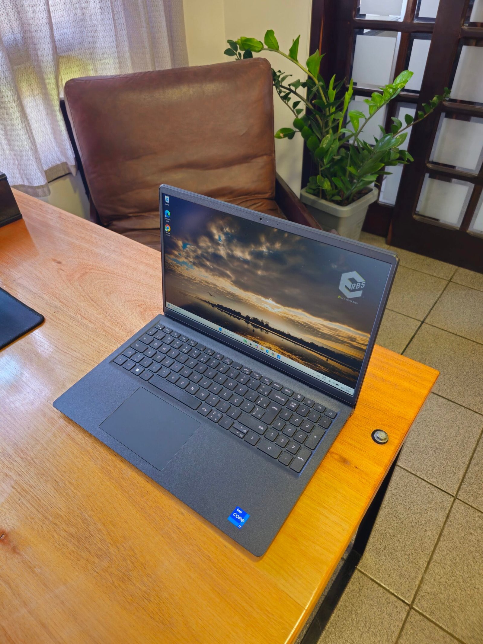 Dell Inspiron 3530 Core i7 1355U 16GB Ram 1TB Ssd 15,6 pol FHD 120hz - Imagem 3