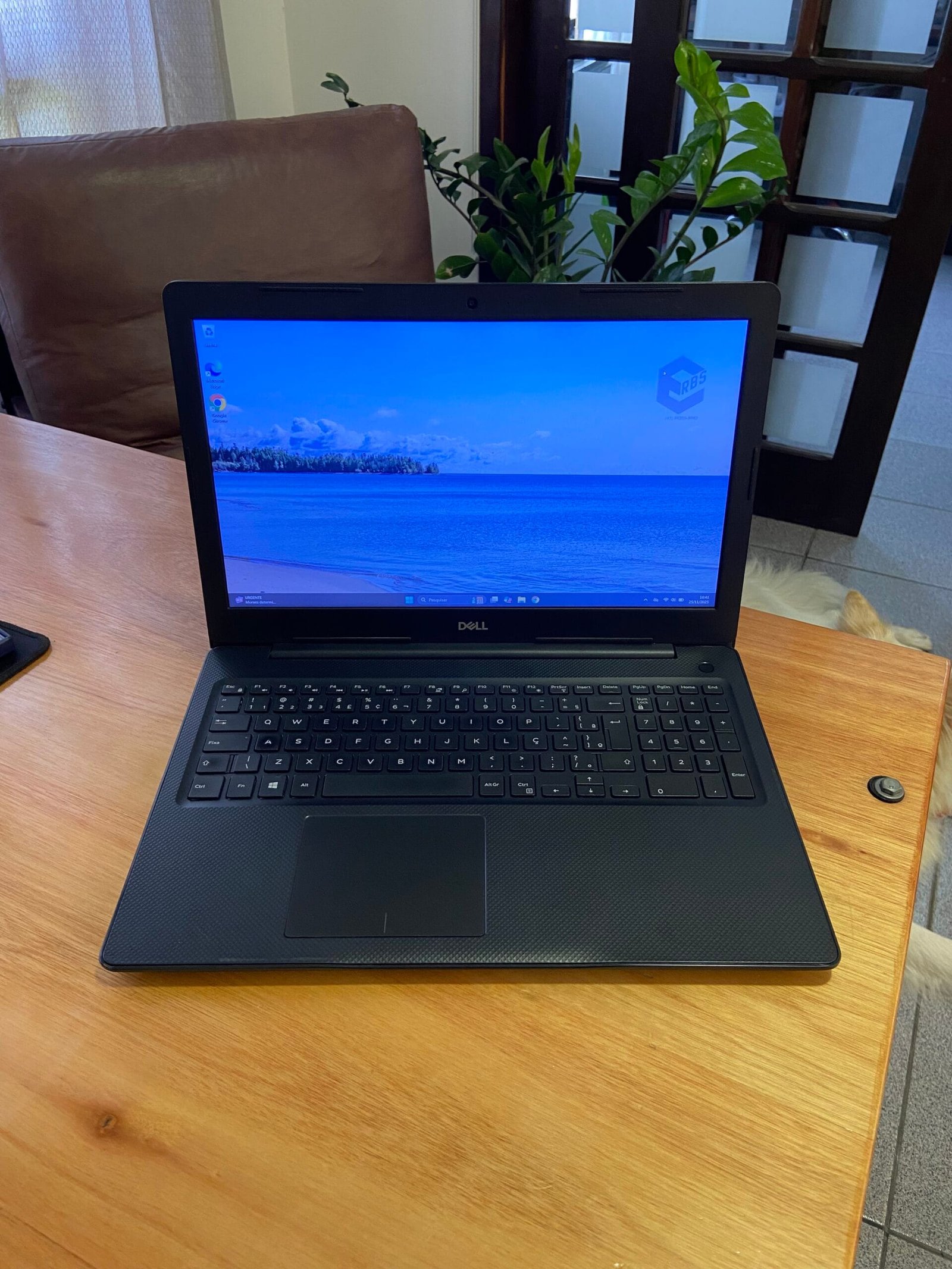 Dell Vostro 3583 Core i5 8265U 8GB Ram 256GB Ssd 15,6 pol HD
