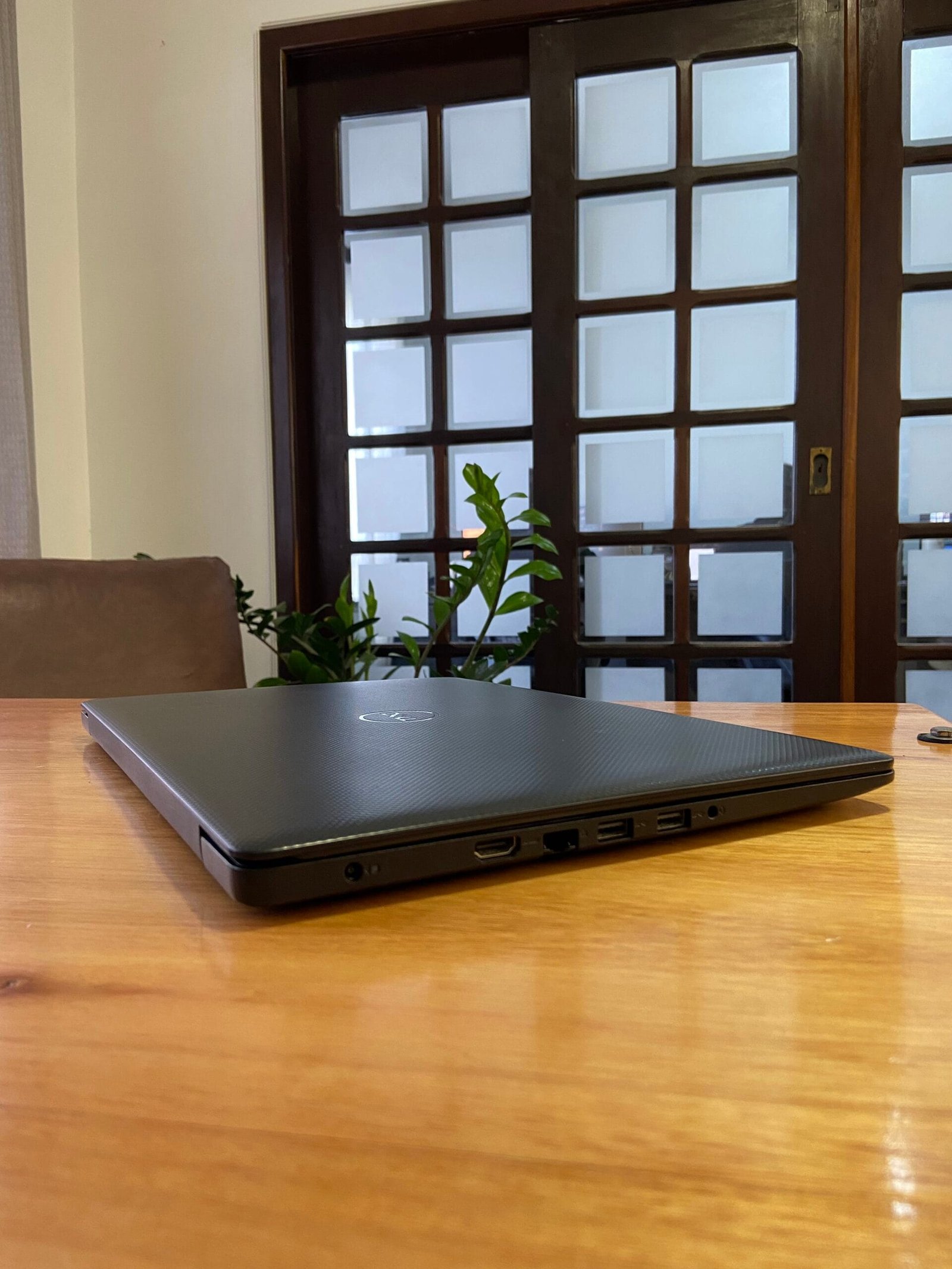 Dell Vostro 3583 Core i5 8265U 8GB Ram 256GB Ssd 15,6 pol HD - Imagem 6