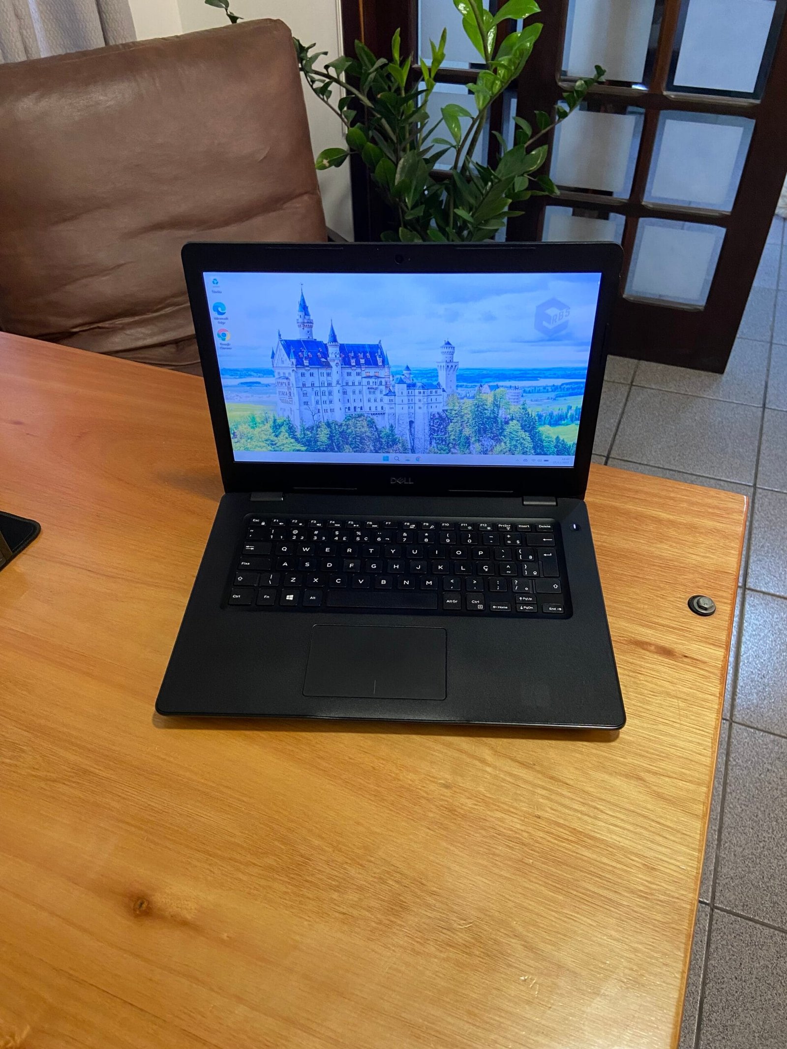 Dell Latitude 3490 Core i5 8250U 8GB Ram 256GB Ssd 14 pol HD